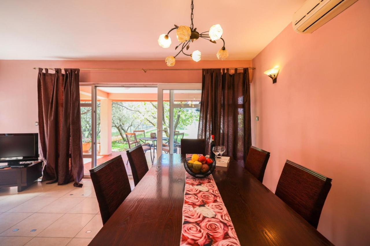 Holiday Home Cvita Sukošan 외부 사진